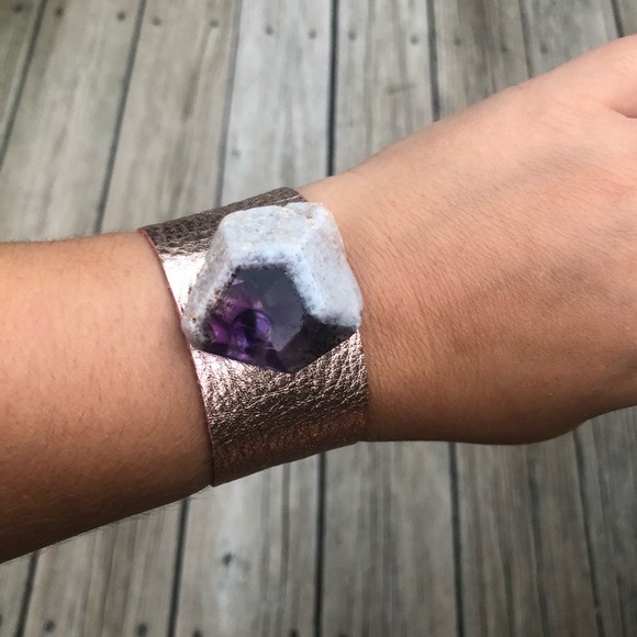 GemX Jewelry - Amethyst leather bracelet